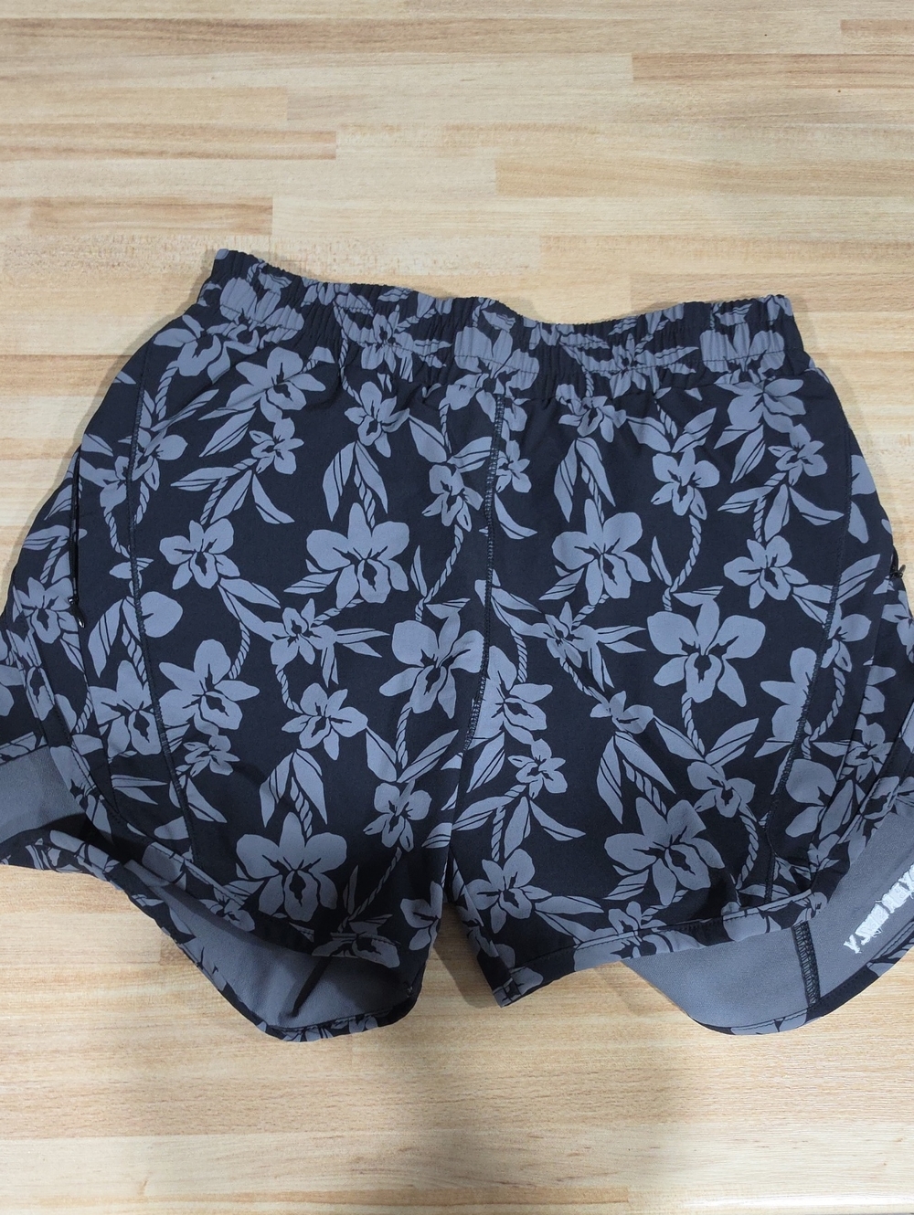 Active By Teal X Lex Breezy Running Shorts Size Small